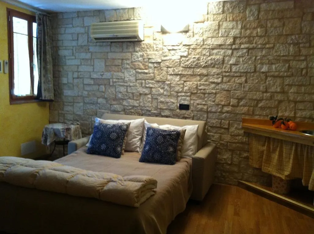 Agriturismo La Rocca Di Perti Finale Ligure Vakantieboerderij
