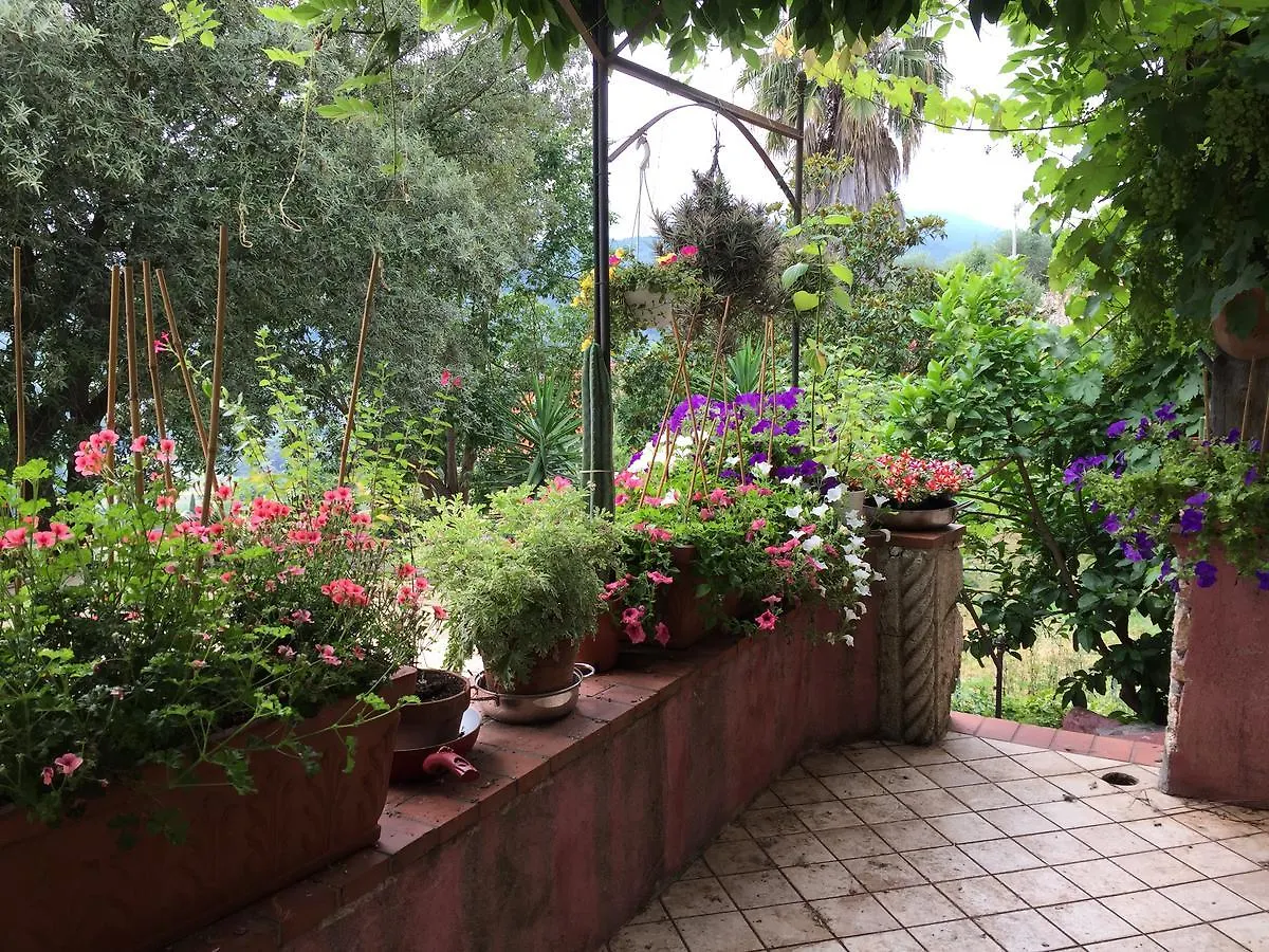 Agriturismo La Rocca Di Perti Finale Ligure Vakantieboerderij